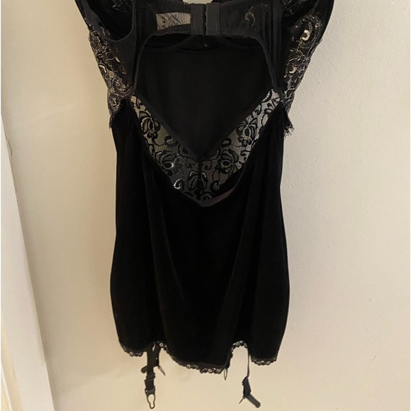 Velvet PUSH UP LINGERIE w/ silver & black lace Sz S BNWOT - SHIRLEY OF HOLLYWOOD - Picture 8 of 8